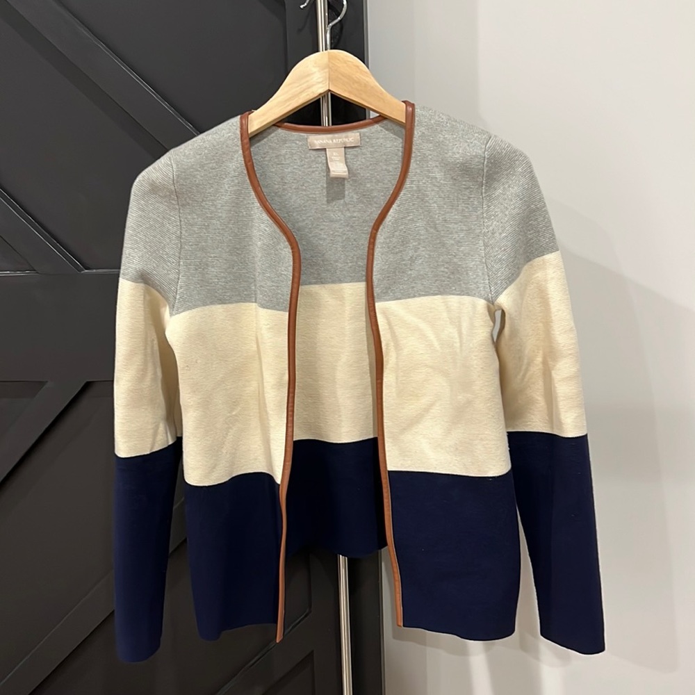 Banana Republic Sweater size XS